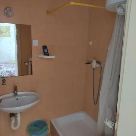 بيت ضيافة Sobe Sa Sopstvenim Kupatilom Private Bathroom In Center