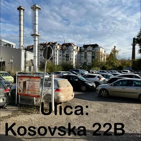 بيت ضيافة Sobe Sa Sopstvenim Kupatilom Private Bathroom In Center نوفي ساد