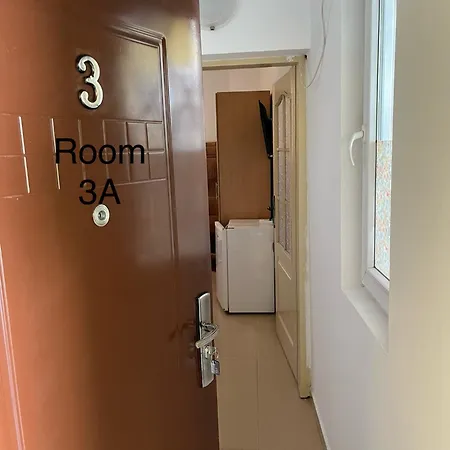 Sobe Sa Sopstvenim Kupatilom Private Bathroom In Center نوفي ساد