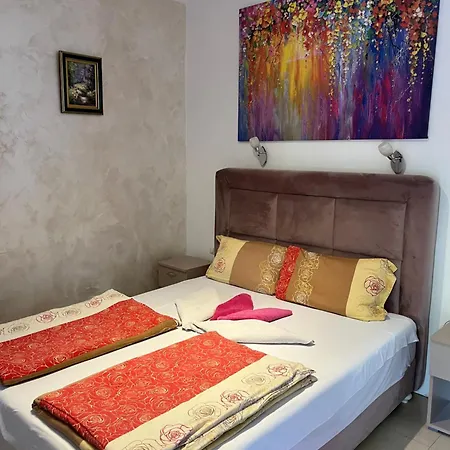 بيت ضيافة Sobe Sa Sopstvenim Kupatilom Private Bathroom In Center