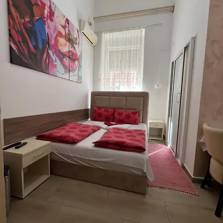 Sobe Sa Sopstvenim Kupatilom Private Bathroom In Center نوفي ساد